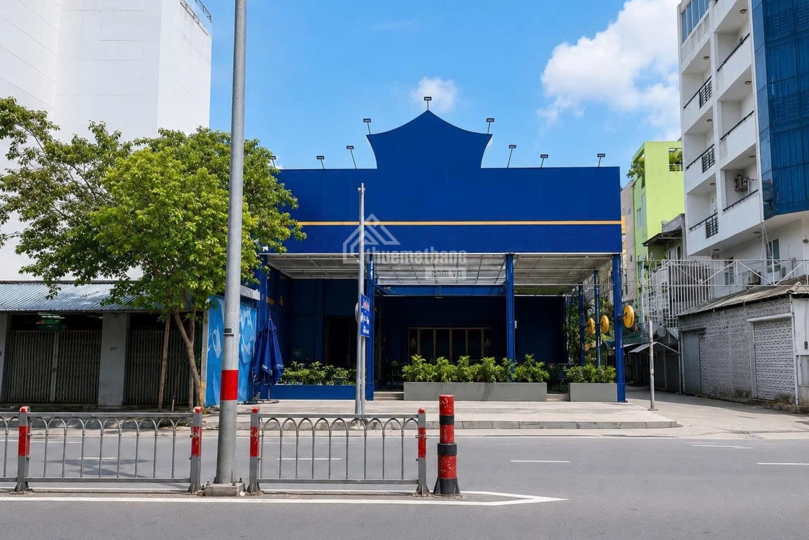 cho thuê góc 2MT đẹp ngang 14m quận 10 650m2 cho thuê góc 2MT đẹp ngang 14m quận 10 650m2