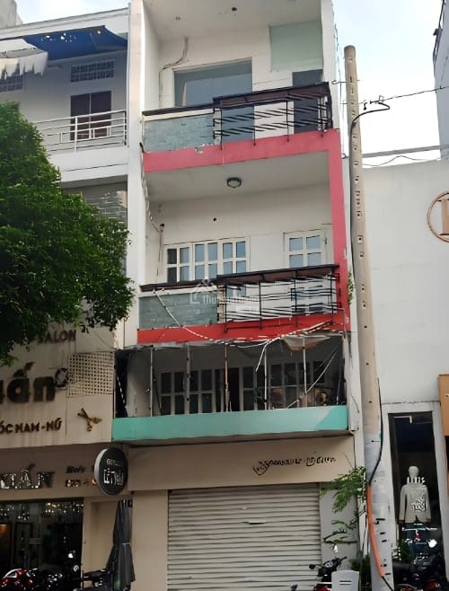 Cho thuê mặt bằng Bến Thành, quận 1 - diện tích 56m2/tầng, kết cấu trệt 2 lầu Cho thuê mặt bằng Bến Thành, quận 1 - diện tích 56m2/tầng, kết cấu trệt 2 lầu