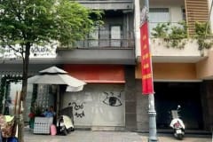 Cho Thuê Mặt Bằng Quận 1 - Mặt Tiền Đường Lê Thánh Tôn - ảnh 1