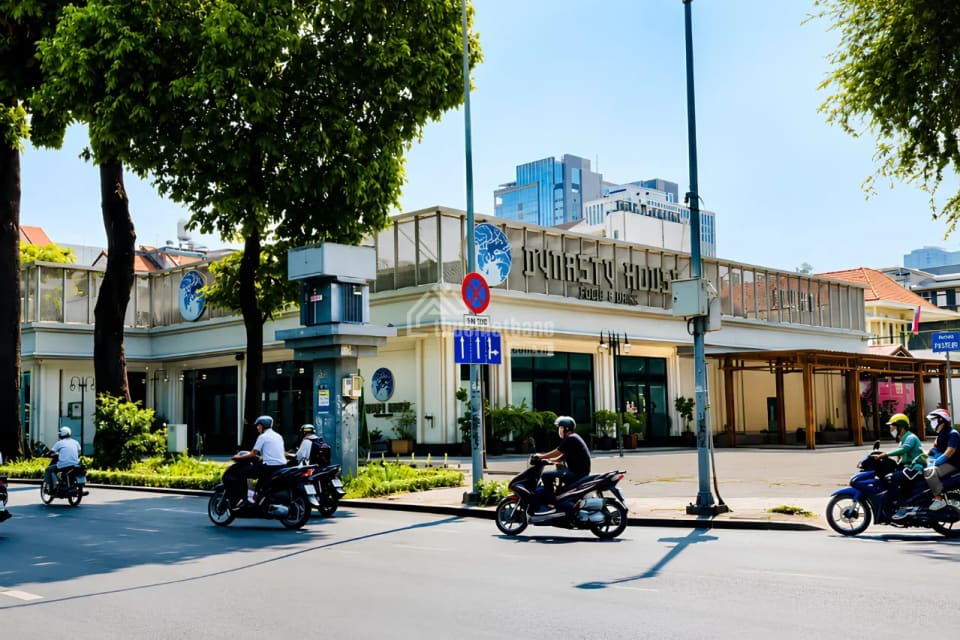 Cho thuê siêu mặt bằng kinh doanh giữa trung tâm Quận 1