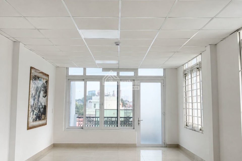 Cho thuê tòa nhà nguyên căn Trần Phú Quận 5 - 6 lầu có sân thượng - ảnh 2