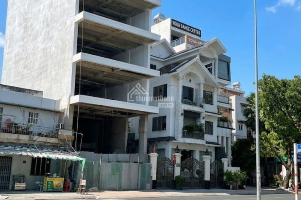 Khẳng định đẳng cấp doanh nghiệp tại tòa nhà văn phòng tân sơn nhì – 1350m2 sử dụng