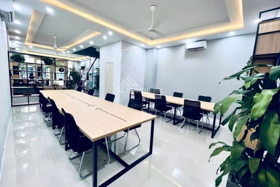 Cho thuê văn phòng Regal Pavillon - Nâng tầm doanh nghiệp không gian làm việc sang trọng đẳng cấp - ảnh 2