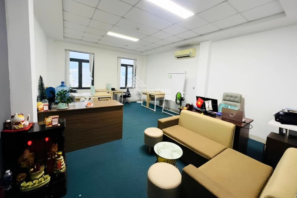 Văn phòng cho thuê 10 triệu/th, đường Xô Viết Nghệ Tĩnh - Đà Nẵng. Đầy đủ nội thất - ảnh phụ 2