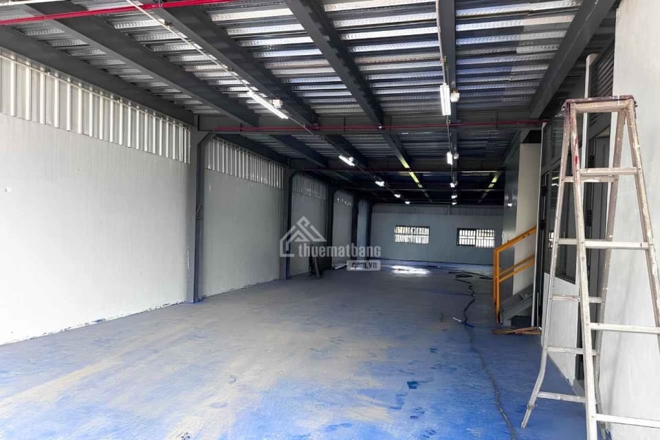 Thuê kho xưởng tại Bến Cát – 2.000m², giá 1.8 USD/m², PCCC tự động