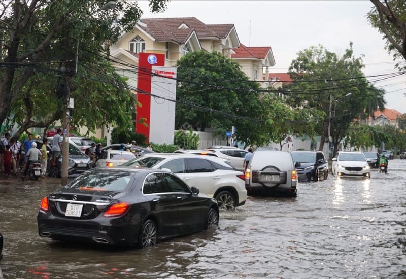 Đánh giá khả năng ngập nước trước khi thuê mặt bằng quận 2