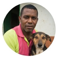 Mauricio L.