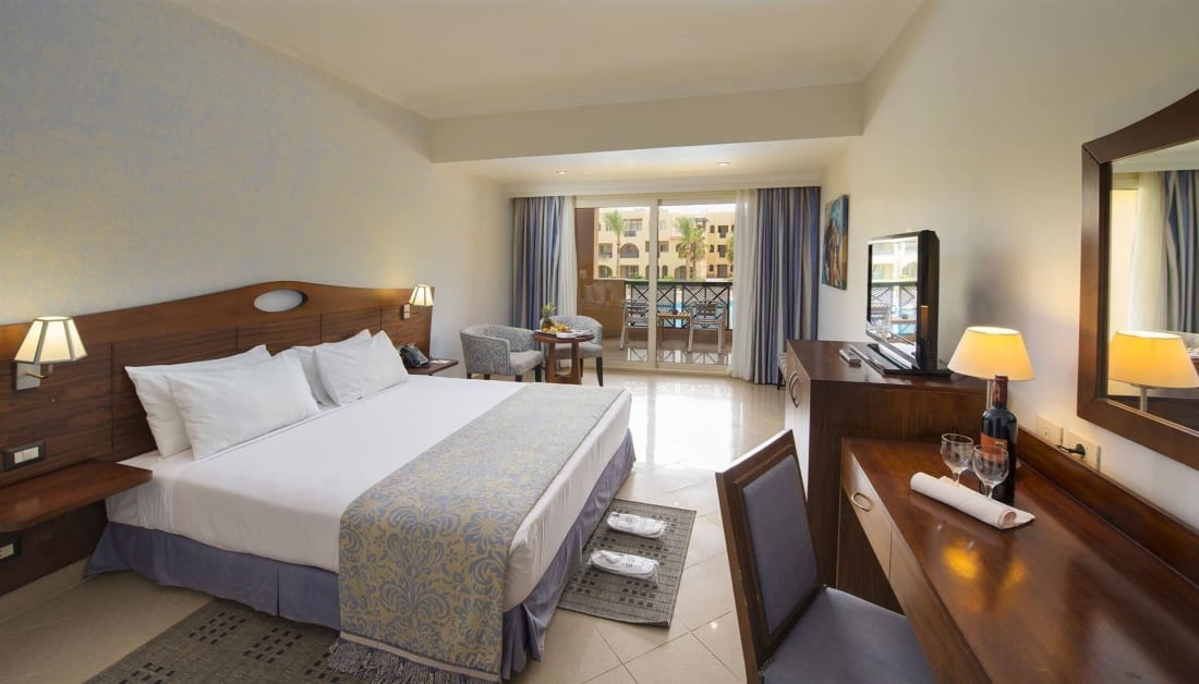STANDARD POOL VIEW ROOM 1