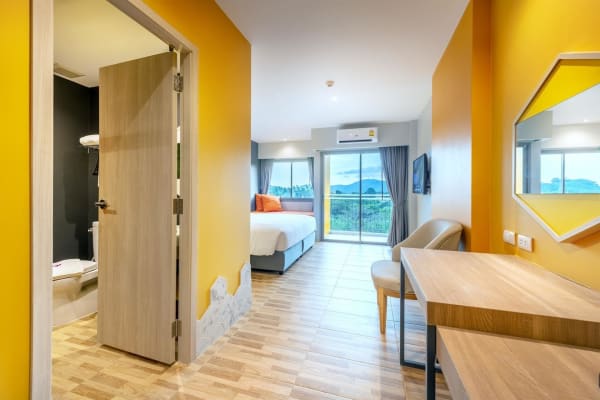 MG White Lilyum Hotel 3