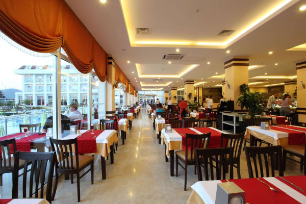 MG White Lilyum Hotel 5
