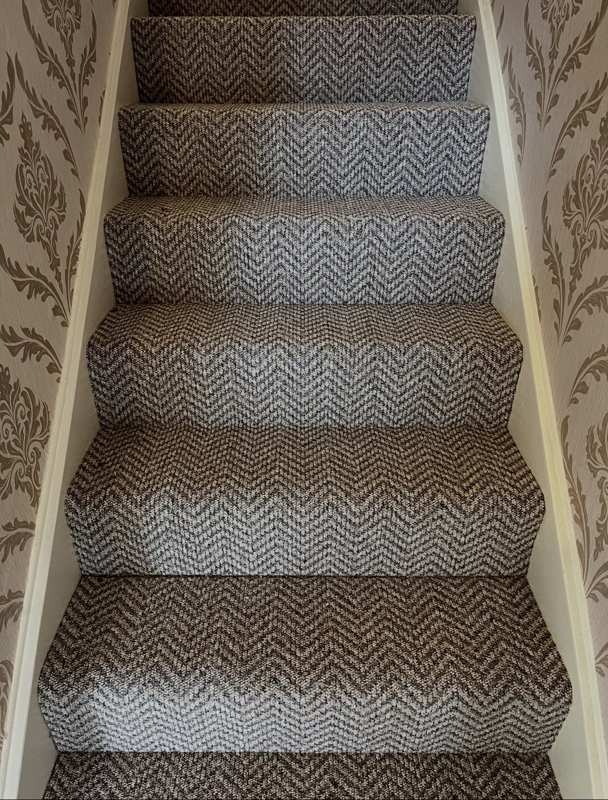 Carpet flooring installation 5