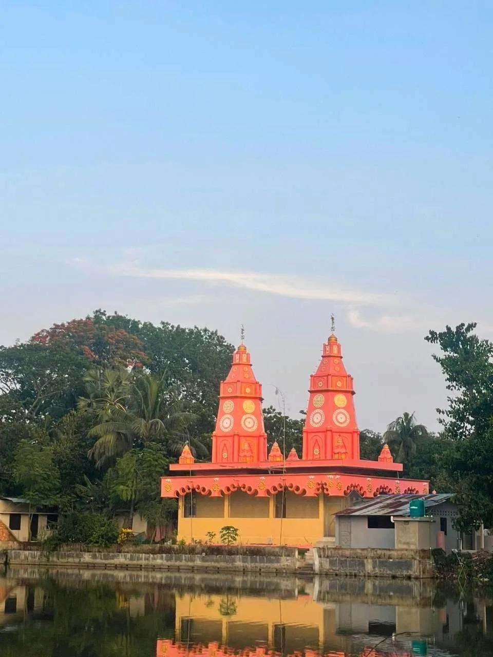  শ্রী শ্রী মোক্ষদায়িনী কালী মন্দির ও শিব মন্দির