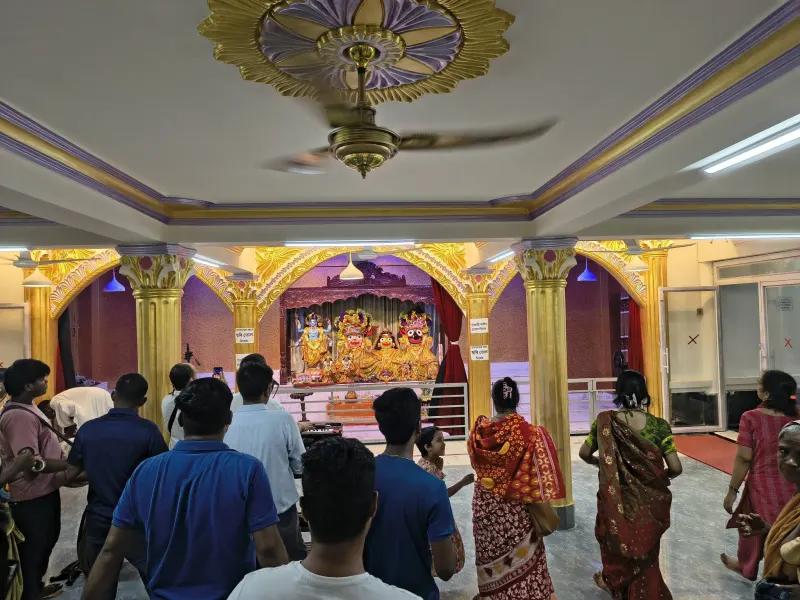 শ্রী শ্রী কানাইলাল জিউড় বিগ্রহ মন্দির(ইসকন সাভার) - ছবি 6