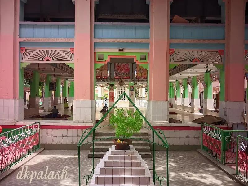 শ্রী শ্রী মাধব গৌড়ীয় মঠ, নারিন্দা - ছবি 9