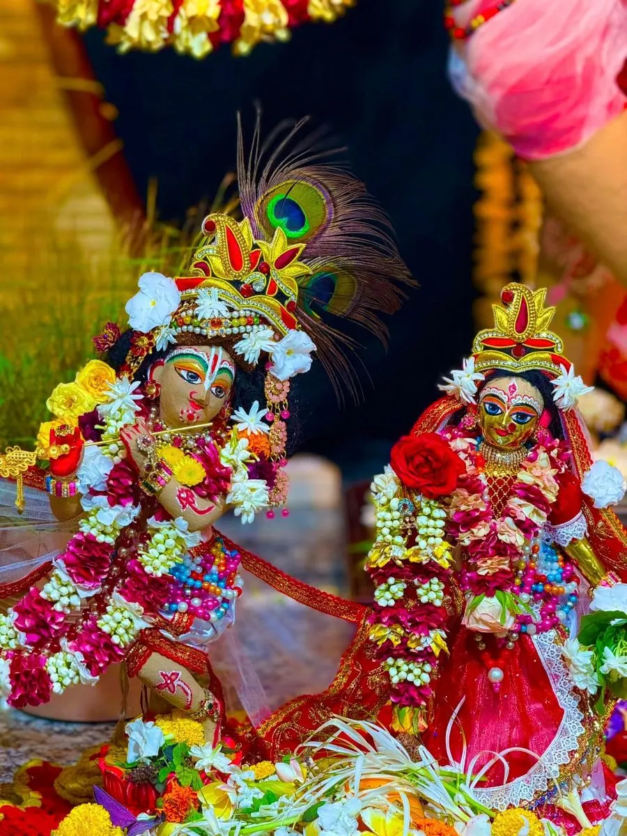 ইসকন যুগলটিলা শ্রী শ্রী রাধামাধব মন্দির  photo