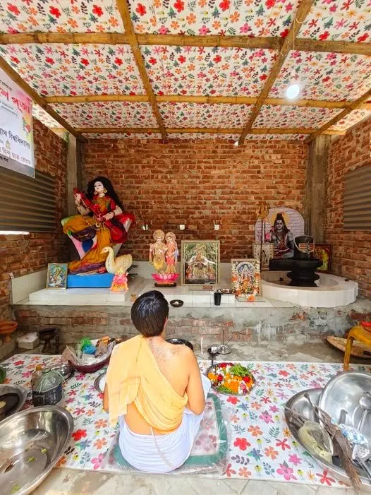 জগন্নাথ বিশ্ববিদ্যালয় কেন্দ্রীয় মন্দির photo