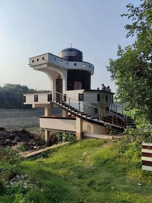 শ্রী শ্রী নারিকেলবাড়ীয়া মহাশ্মশান শিব মন্দির