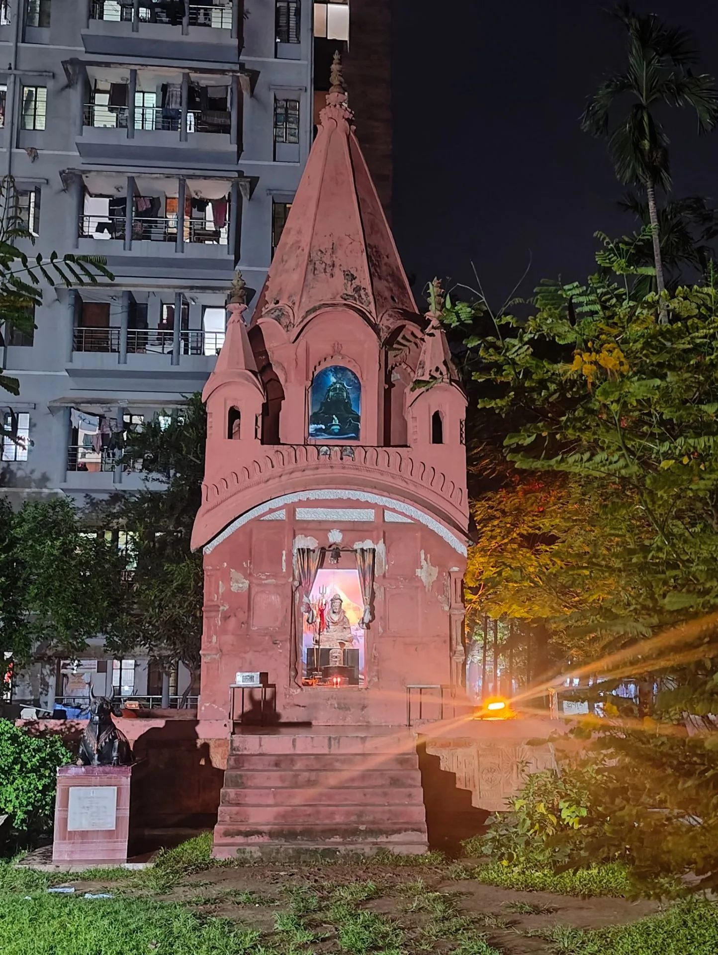 জগন্নাথ হল শিব মন্দির