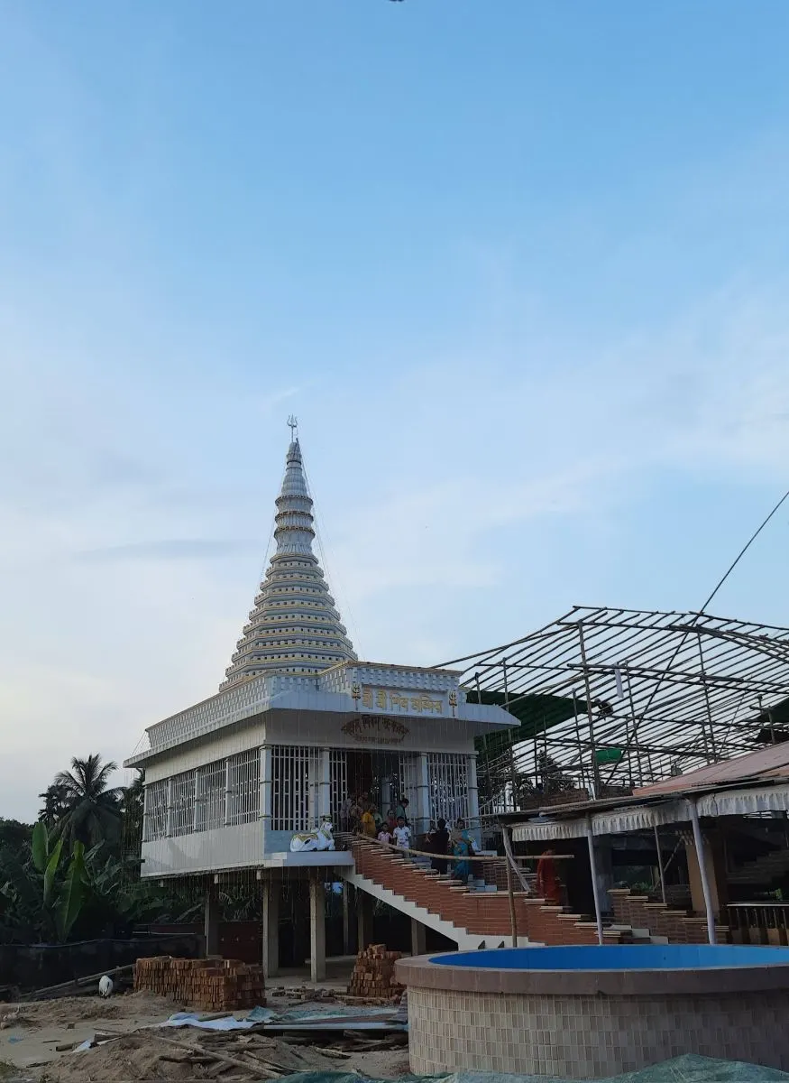 শ্রী শ্রী লোকনাথ সেবাশ্রম ও শিব মন্দির - ছবি 10