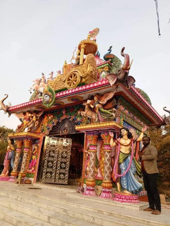 শ্রী শ্রী রাধাগোবিন্দ মন্দির - ছবি 9