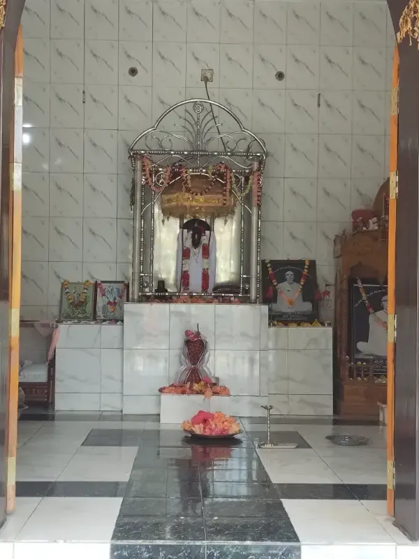 সার্বজনীন শ্রী শ্রী সত্য নারায়ণ বিগ্রহ মন্দির - ছবি 12