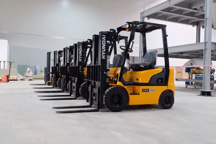 Tìm hiểu về dịch vụ cho thuê xe nâng
