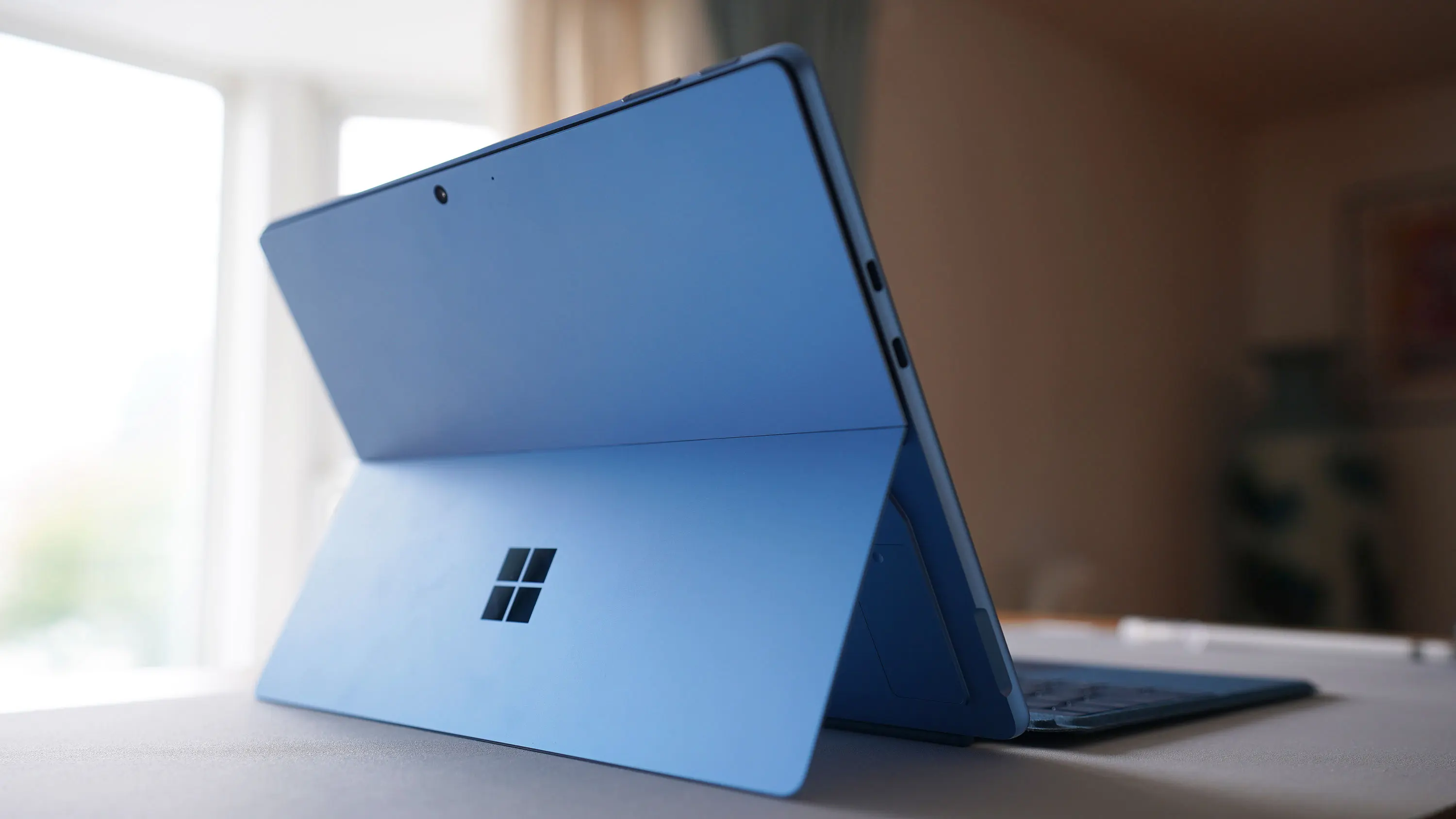 Mua Laptop Mỹ Chính Hãng Uy Tín Với Dịch Vụ Zship