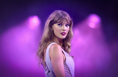 Taylor Swift’s ‘The Life Of A Showgirl’ Helped Drive Music Industry To Record Sales In 2025; Vinyl Tops $1B For First Time Since 1983, RIAA Says