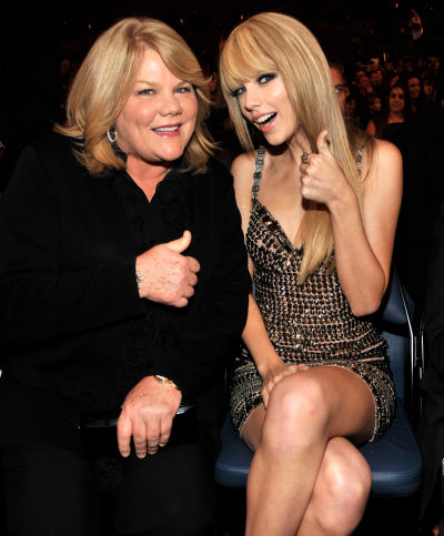 Taylor Swift’s mom encouraged singer to date Travis Kelce because of this green flag