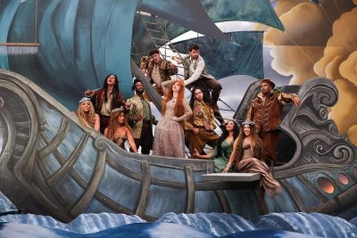 Taylor Swift Shares Intimate Acoustic Version of ‘The Fate of Ophelia’