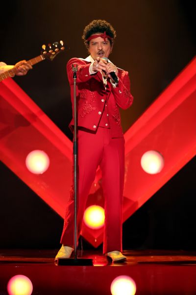 Bruno Mars Reacts to Claim He ‘Liked' Taylor Swift Diss Post