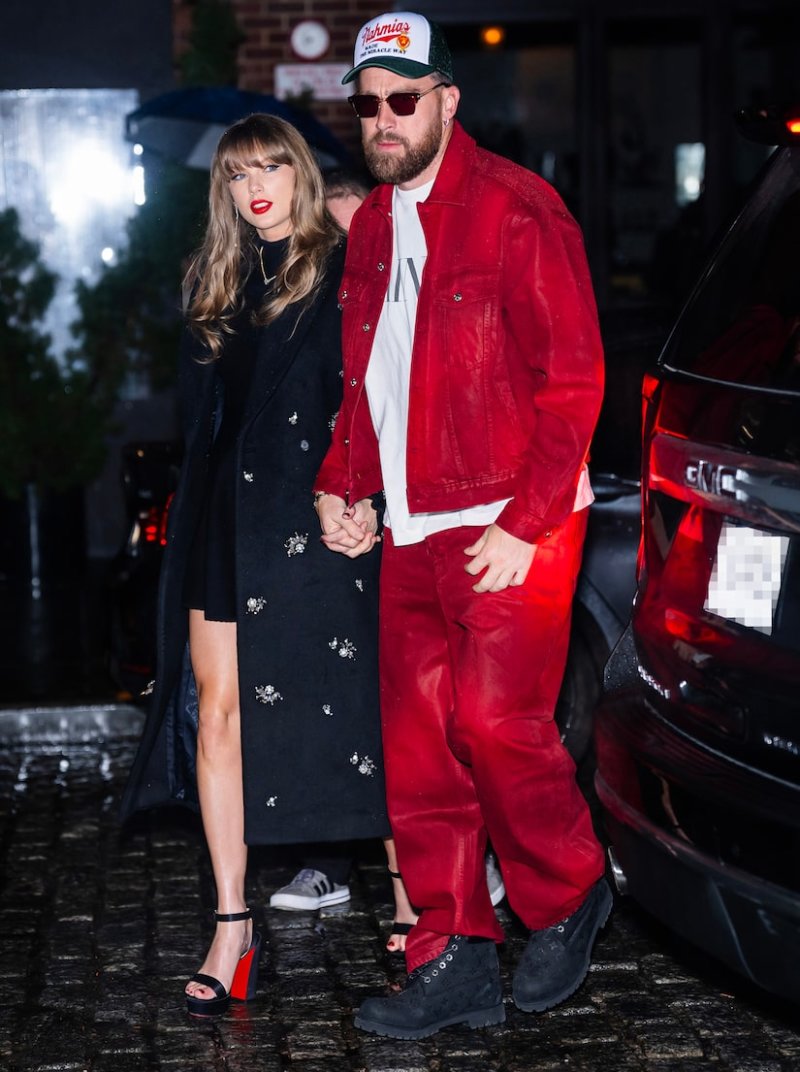 New Taylor Swift & Travis Kelce Wedding Details: Location, Bridesmaids & More