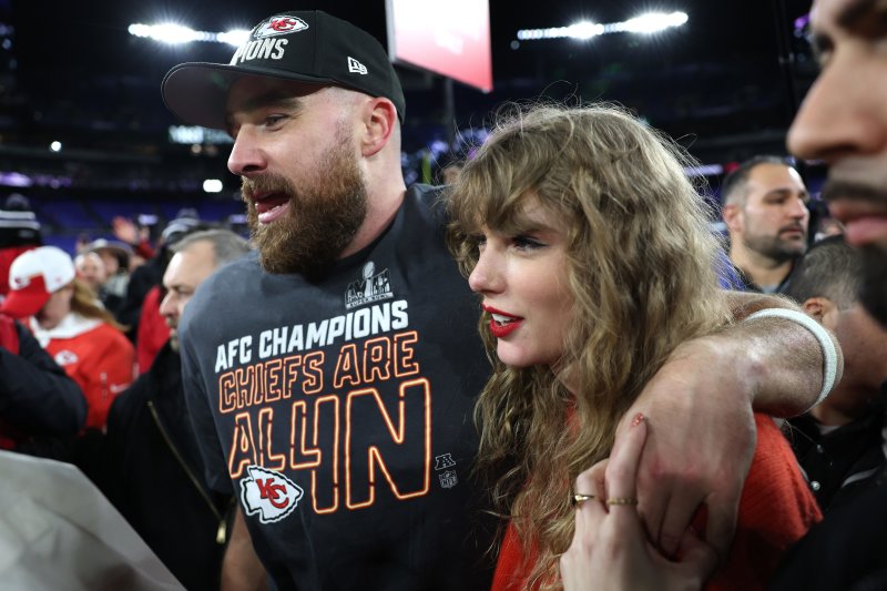 Travis Kelce Says Taylor Swift Inspired His Decision to Keep Playing Football