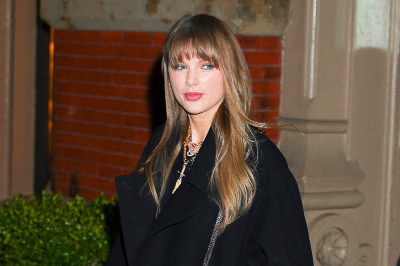 32 Taylor Swift-Approved Gifts—Including Pieces From Her Actual Closet