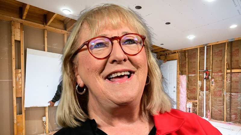 Travis & Jason Kelce’s Mom Donna Remodeling Her Modest Florida Home