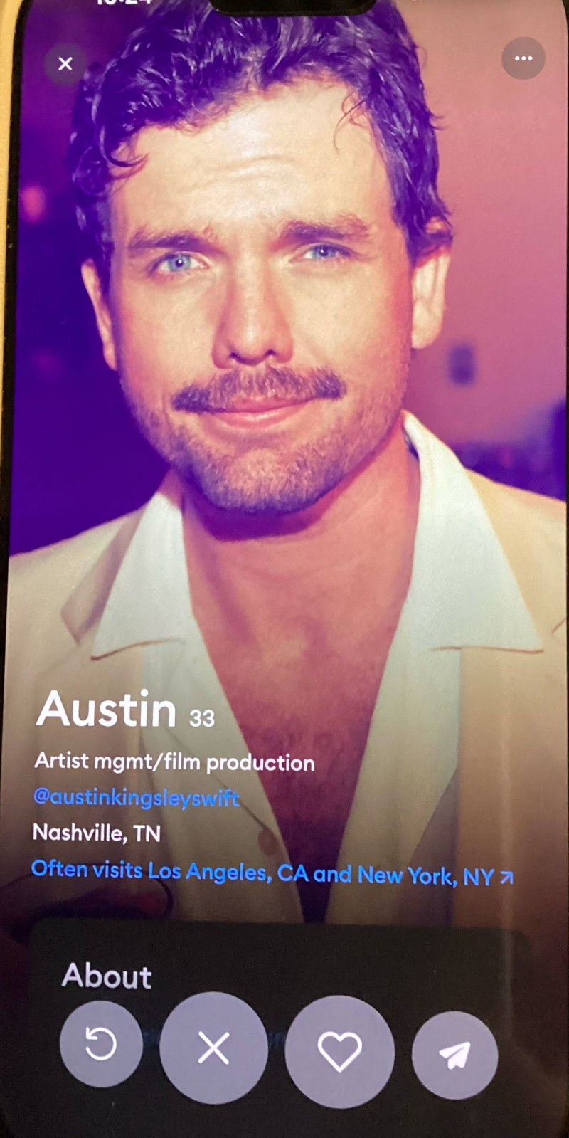 Taylor Swift’s brother, Austin, looking for love on celeb dating app Raya: sources