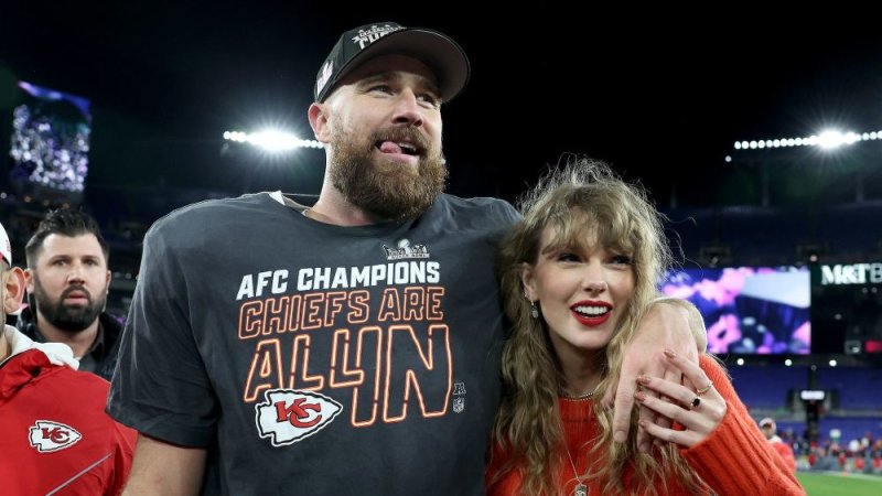 Taylor Swift and Travis Kelce Snuck Into 2026 Oscars Afterparty: Report