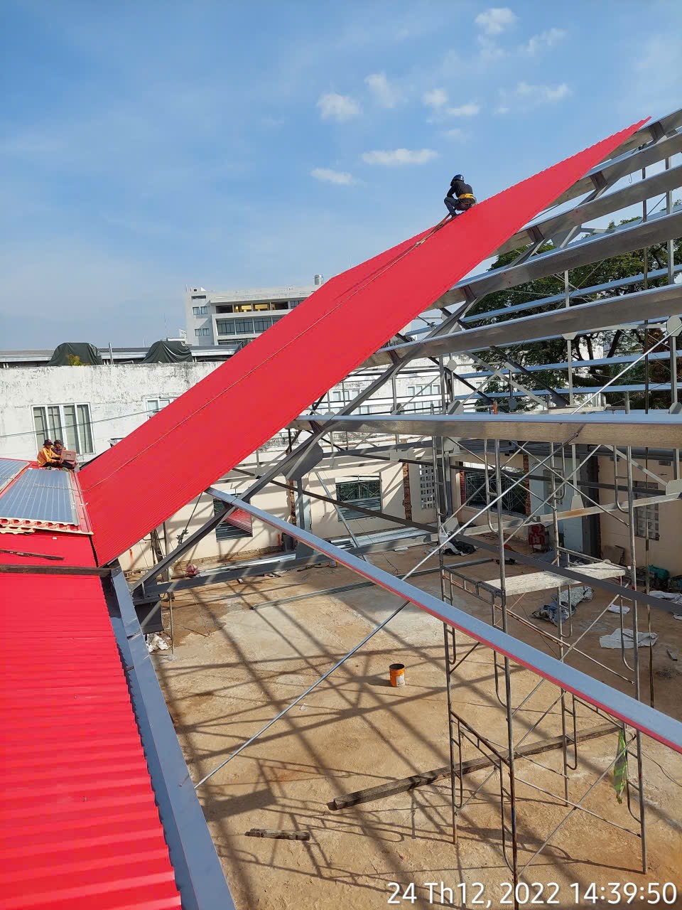 Nhà Máy Sàn Xuất Lon Kim Loại