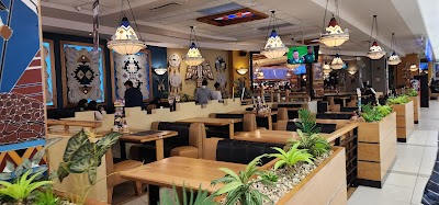 Topeka Spur Halaal