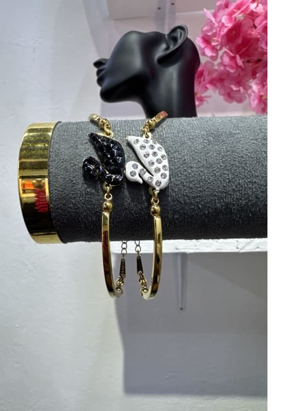 Swan bracelet