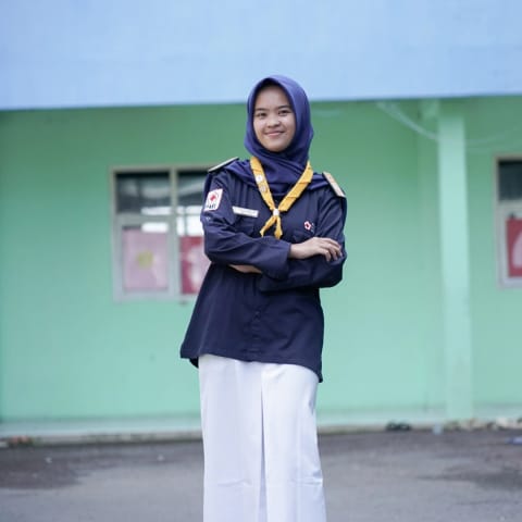 Foto Seragam Ekskul PMR Putri