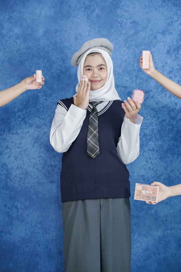Photo of HANA AINUN