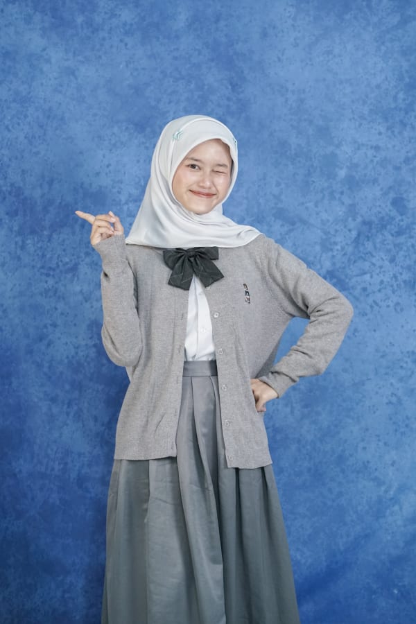 Photo of QADIRA EVANIA PUTRI Suangsa