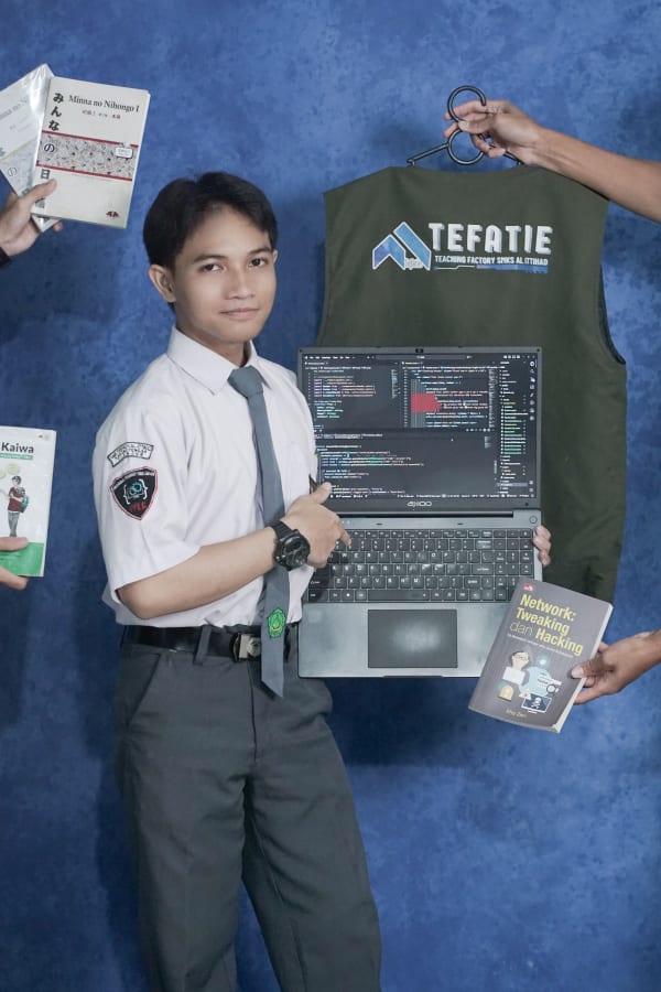 Photo of RESTU HADI NUGRAHA