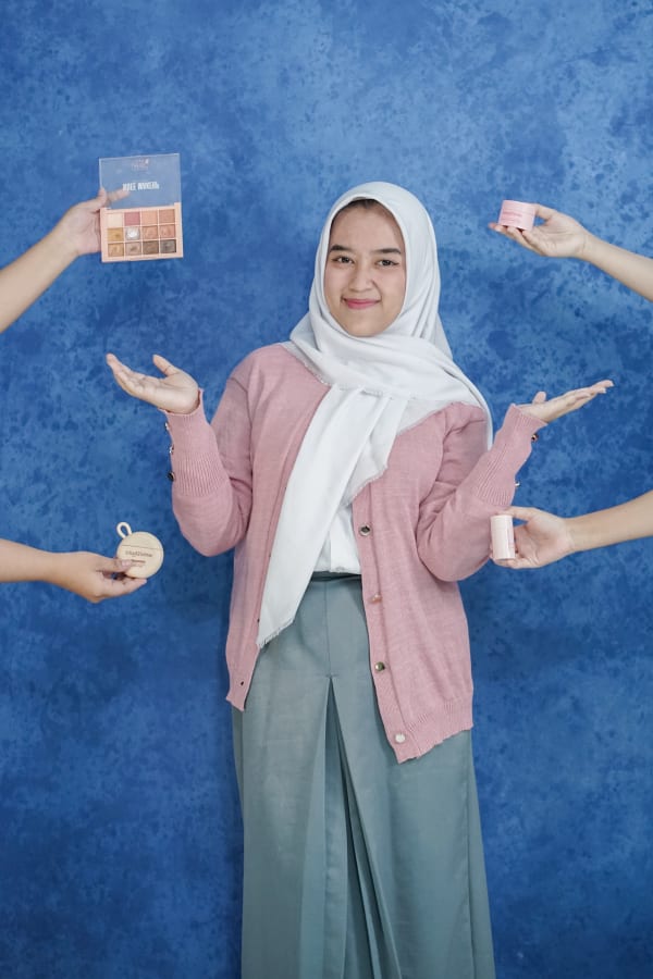 Photo of ADINDA ZAHRA AGHNIYA