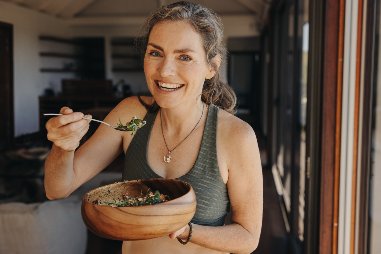 woman eating a healthy salad