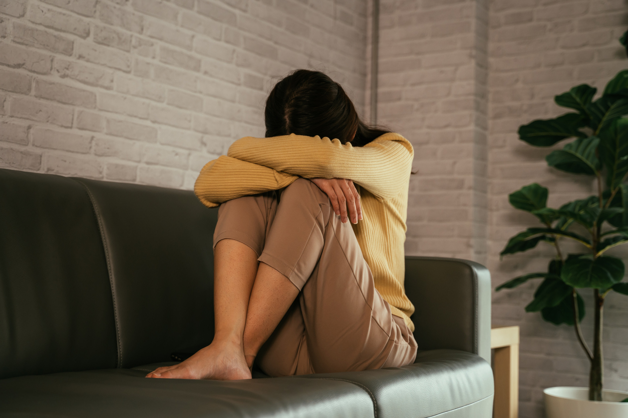 woman suffering from postpartum anxiety