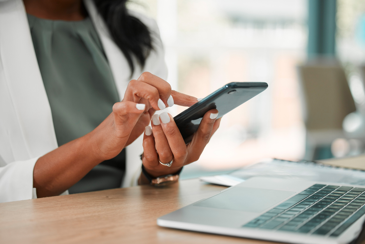 woman using her mobile phone