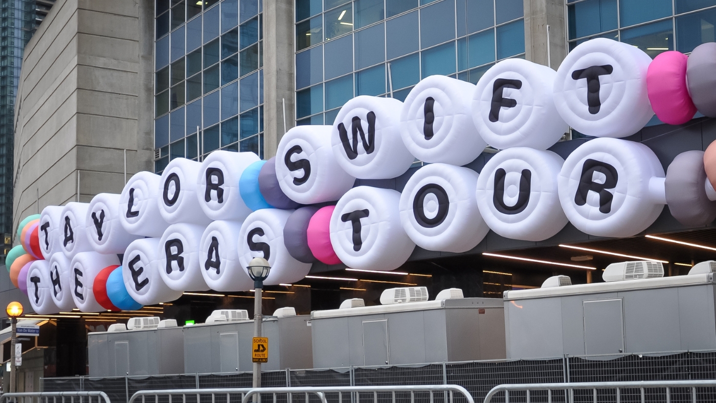 taylor swift's era tour stadium banner