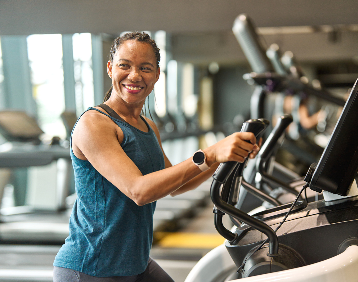 woman exercising to stave off perimenopause fatigue